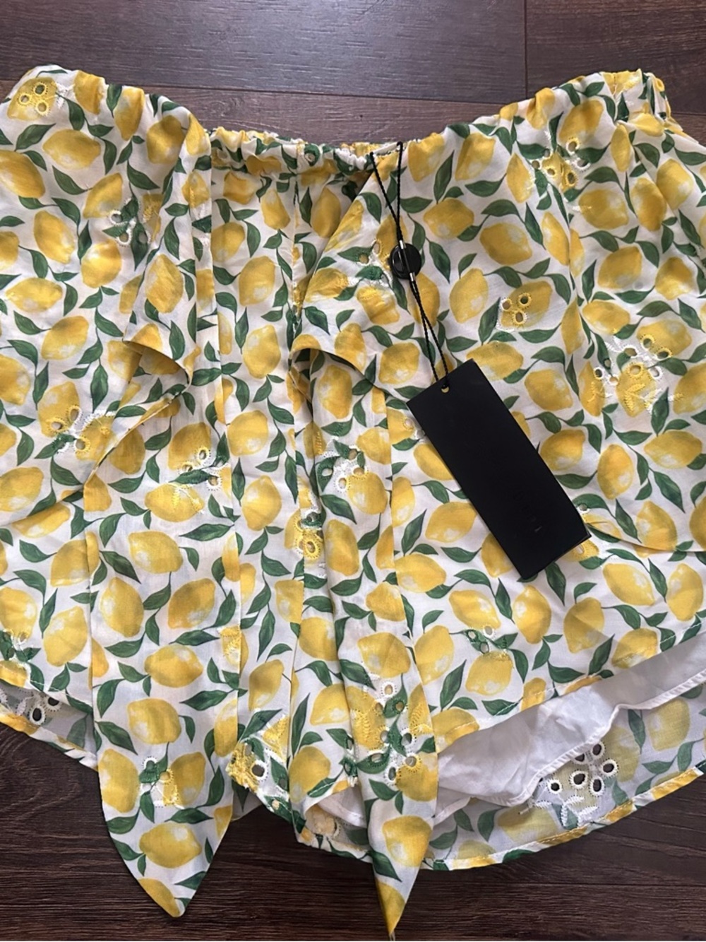 Gianni Bini Yellow Lemon Print High Waist Women’s Shorts
